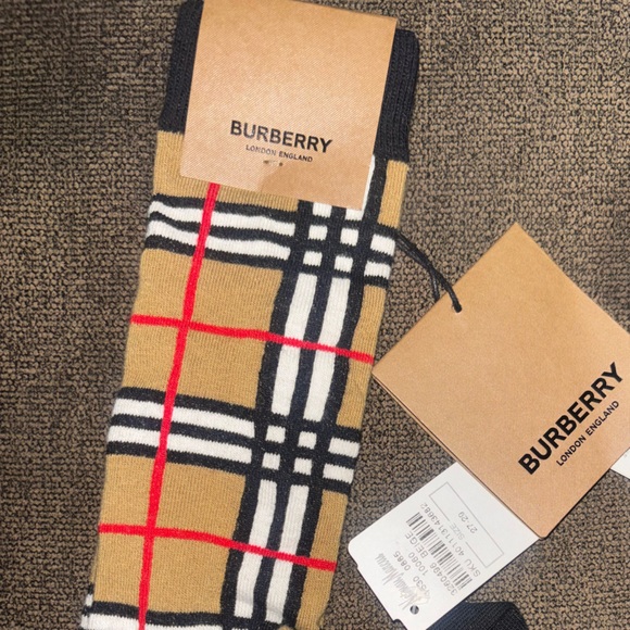Burberry boys Checkered Socks - Tan, Black, and Red - Picture 1 of 2
